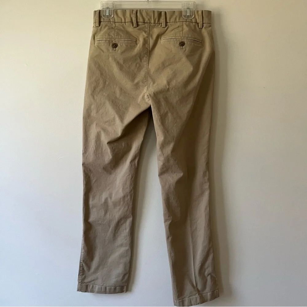 Men's GAP Slim Leg Khaki Pants 29 Flat Front